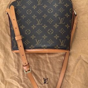 LOUIS VUITTON Logo Drouot Shoulder Bag Monogram Leather Brown